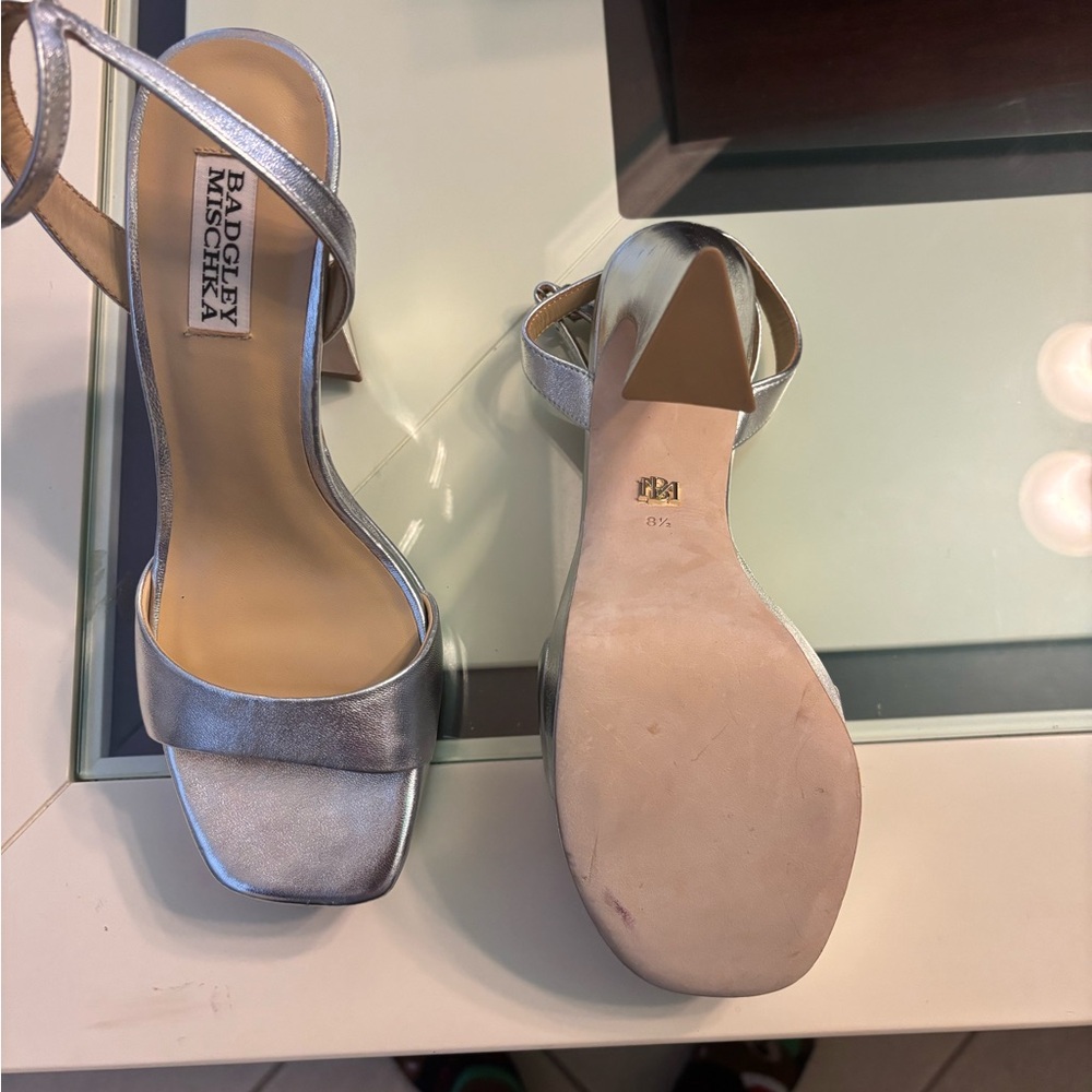 Badgley Mischka Silver Platform Caia with Heart-Shaped Buckle - Picture 7 of 7